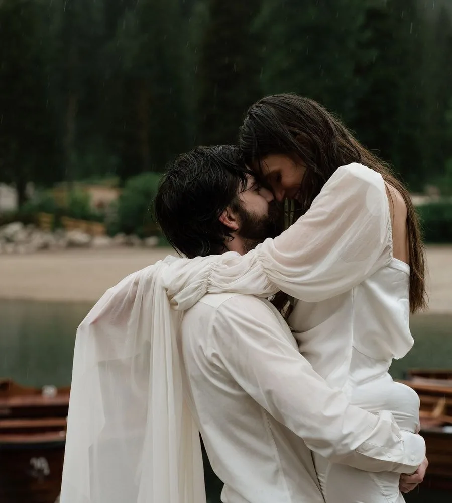 Candid wedding photography by Gemy Campei